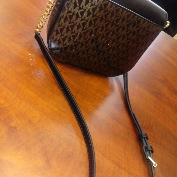 Purse - Picture 2 of 3